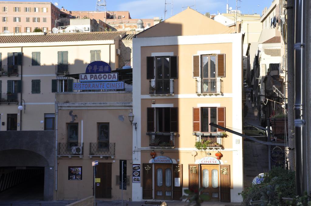 New Romantic Apartment Cagliari Room photo